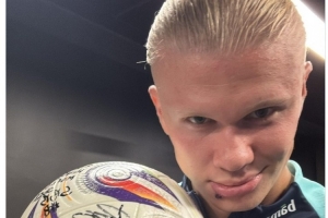 李昊半步启 李昊半步启