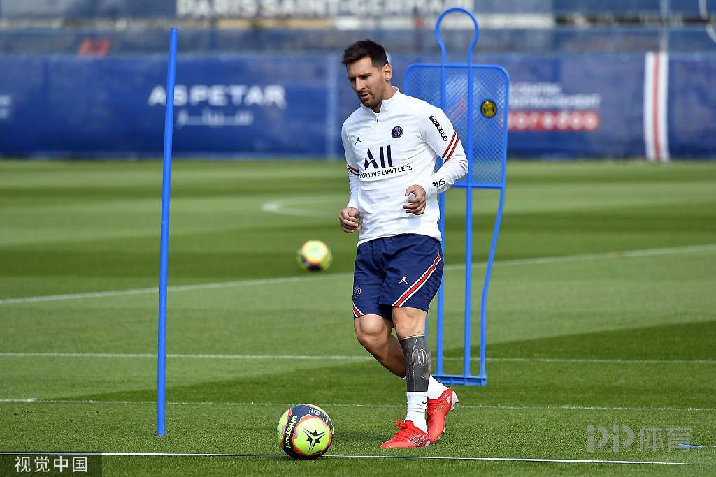 大胆传球中 大胆传球中