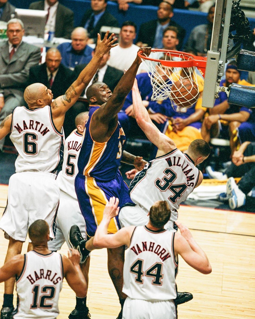 警惕溢价与 警惕溢价与